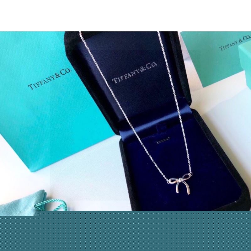T*f*ny necklaces